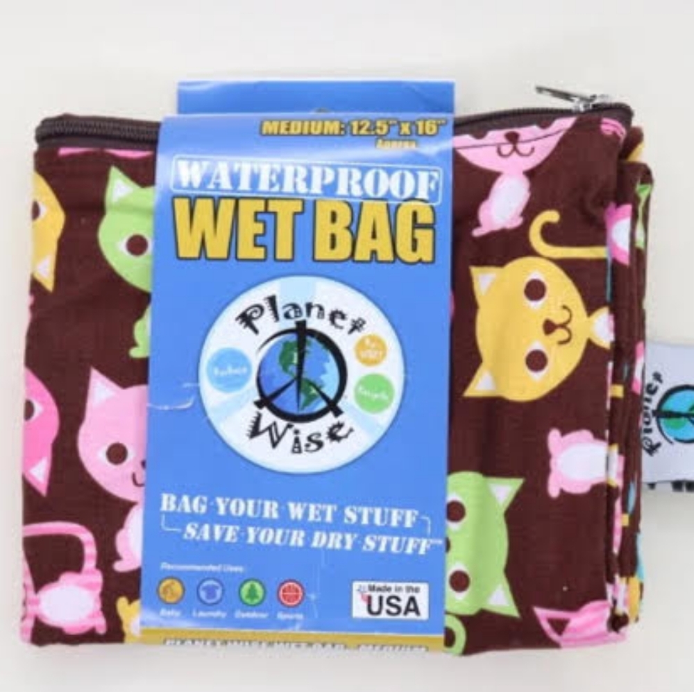 NWT Planet wise wetbag in HTF print